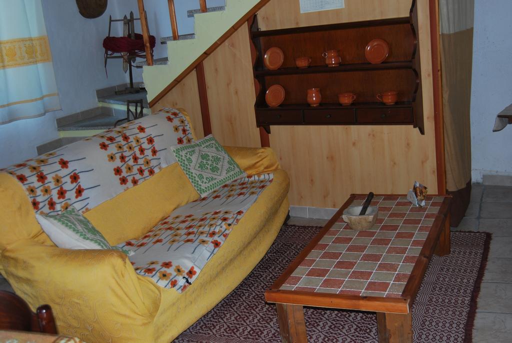 B&B Baddesalighes Bolotana Экстерьер фото